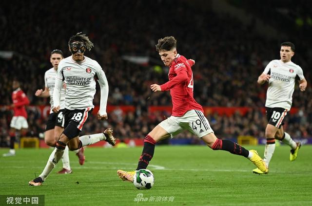 四场比赛中 四场比赛中